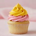Cupcake met geel en roze toef